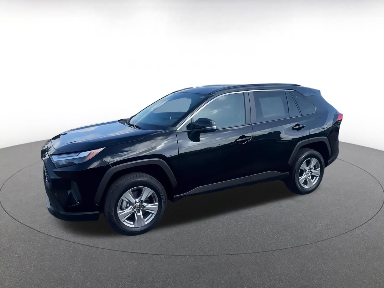 Thumbnail: 2025 Toyota RAV4 - 8