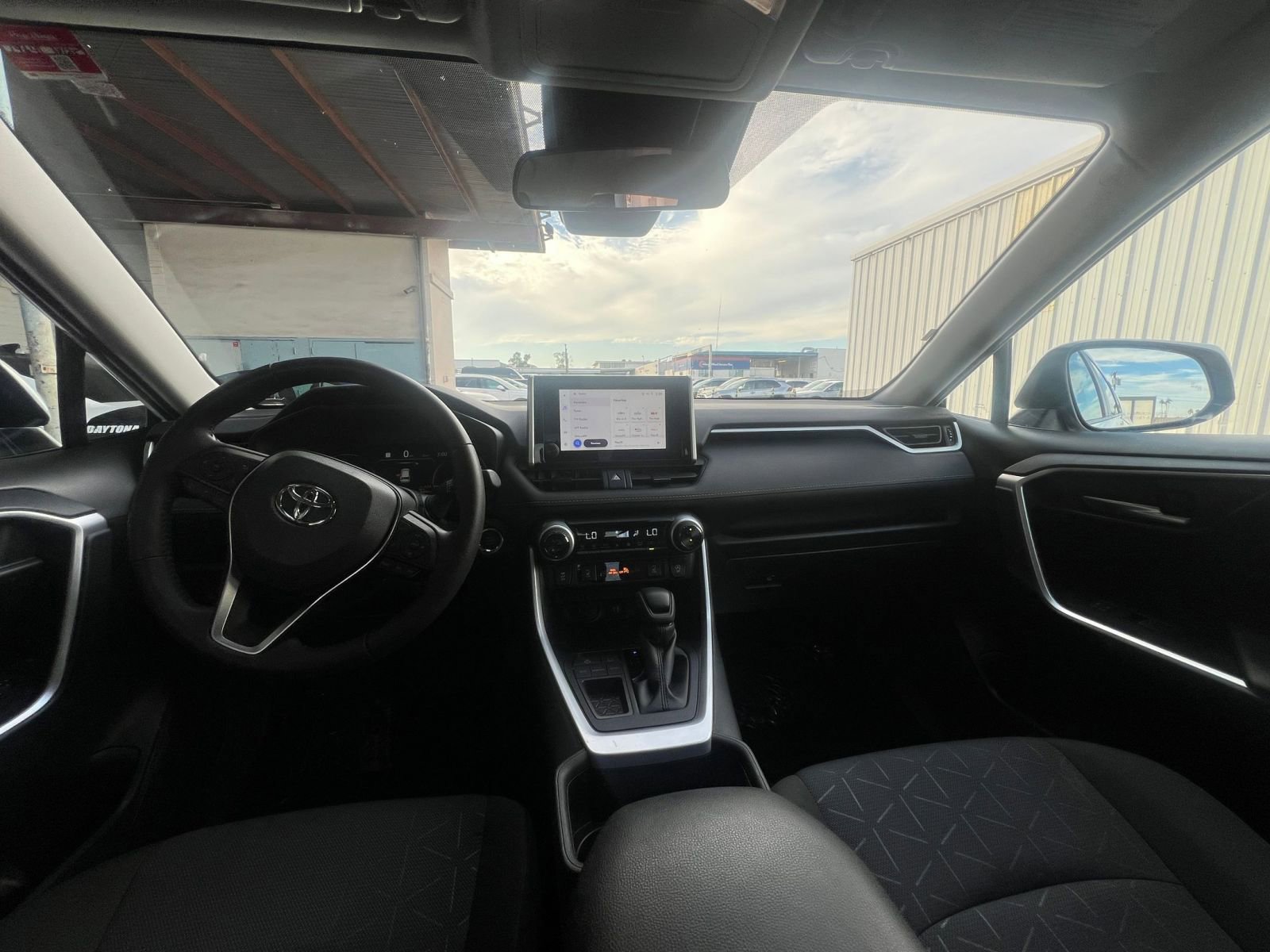 Thumbnail: 2025 Toyota RAV4 - 33