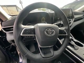 Thumbnail: 2025 Toyota Highlander - 14