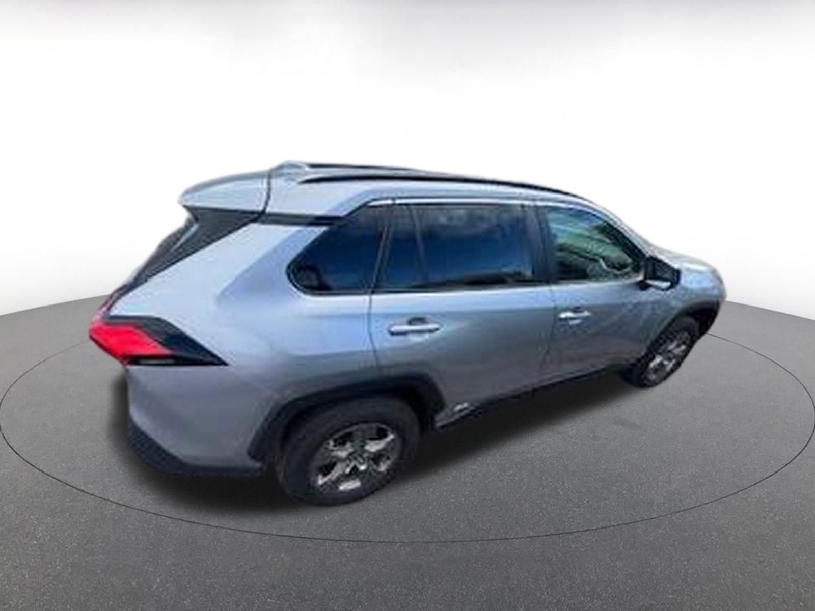 Thumbnail: 2025 Toyota RAV4 - 7