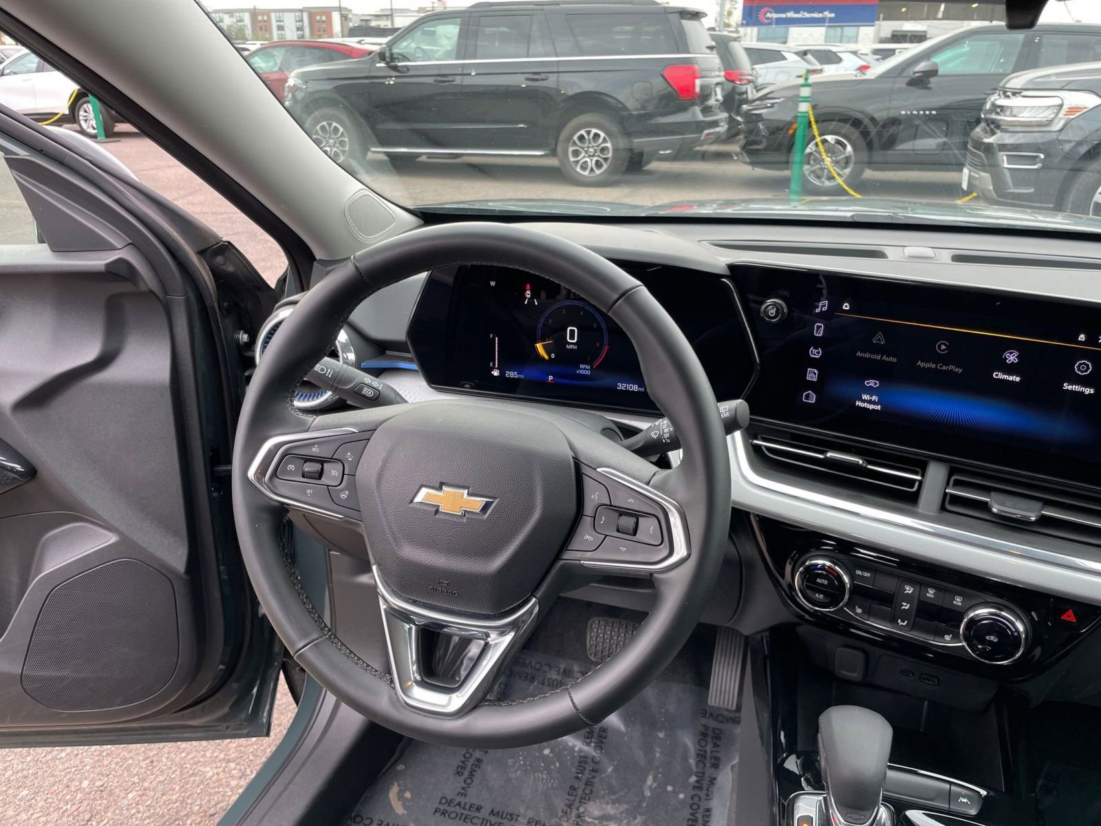 Thumbnail: 2025 Chevrolet Trax - 34