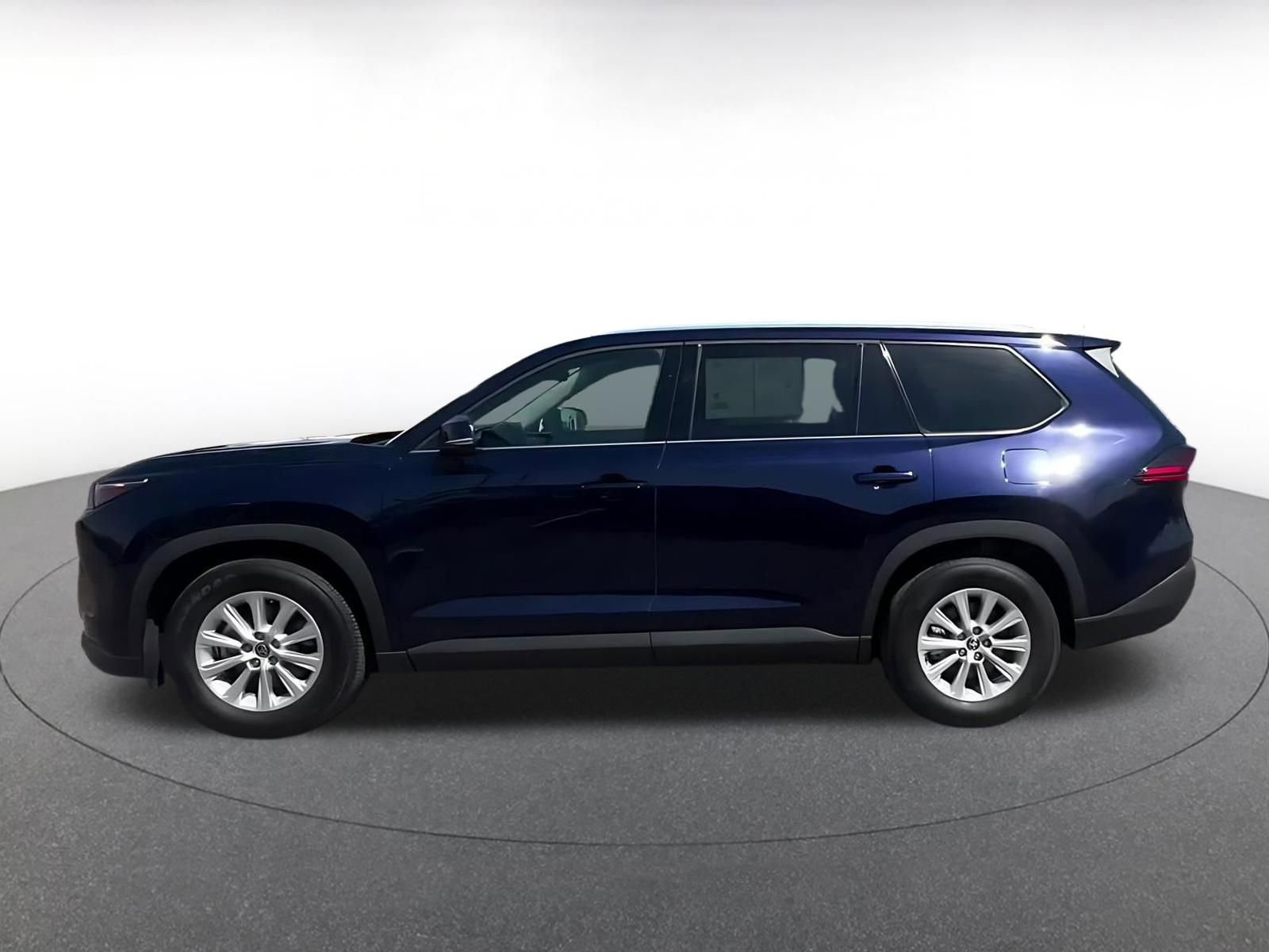 Thumbnail: 2025 Toyota Grand Highlander - 8