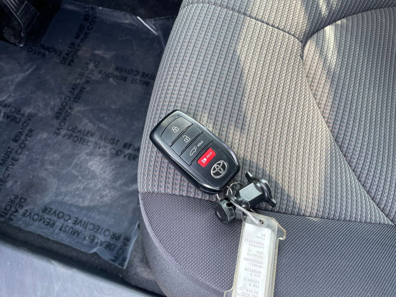 Thumbnail: 2025 Toyota Highlander - 21