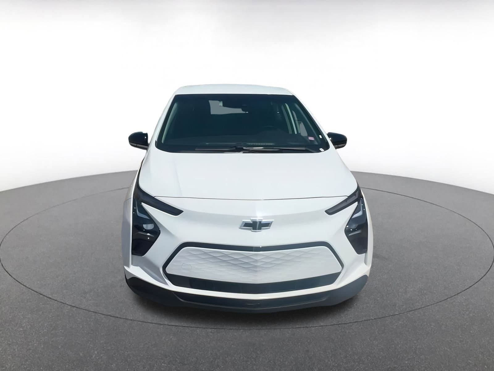 Thumbnail: 2023 Chevrolet Bolt EV - 4