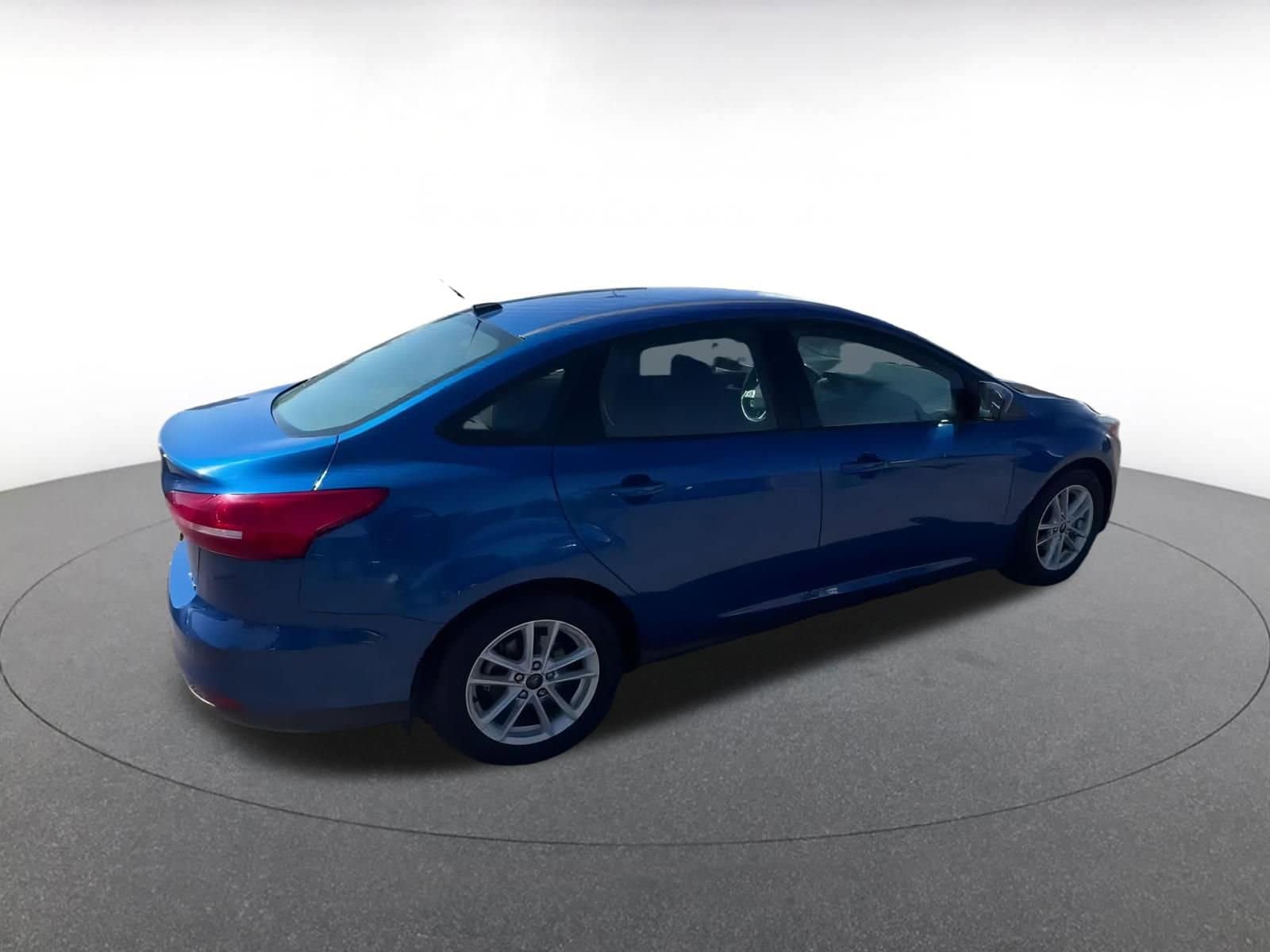 Thumbnail: 2018 Ford Focus - 15