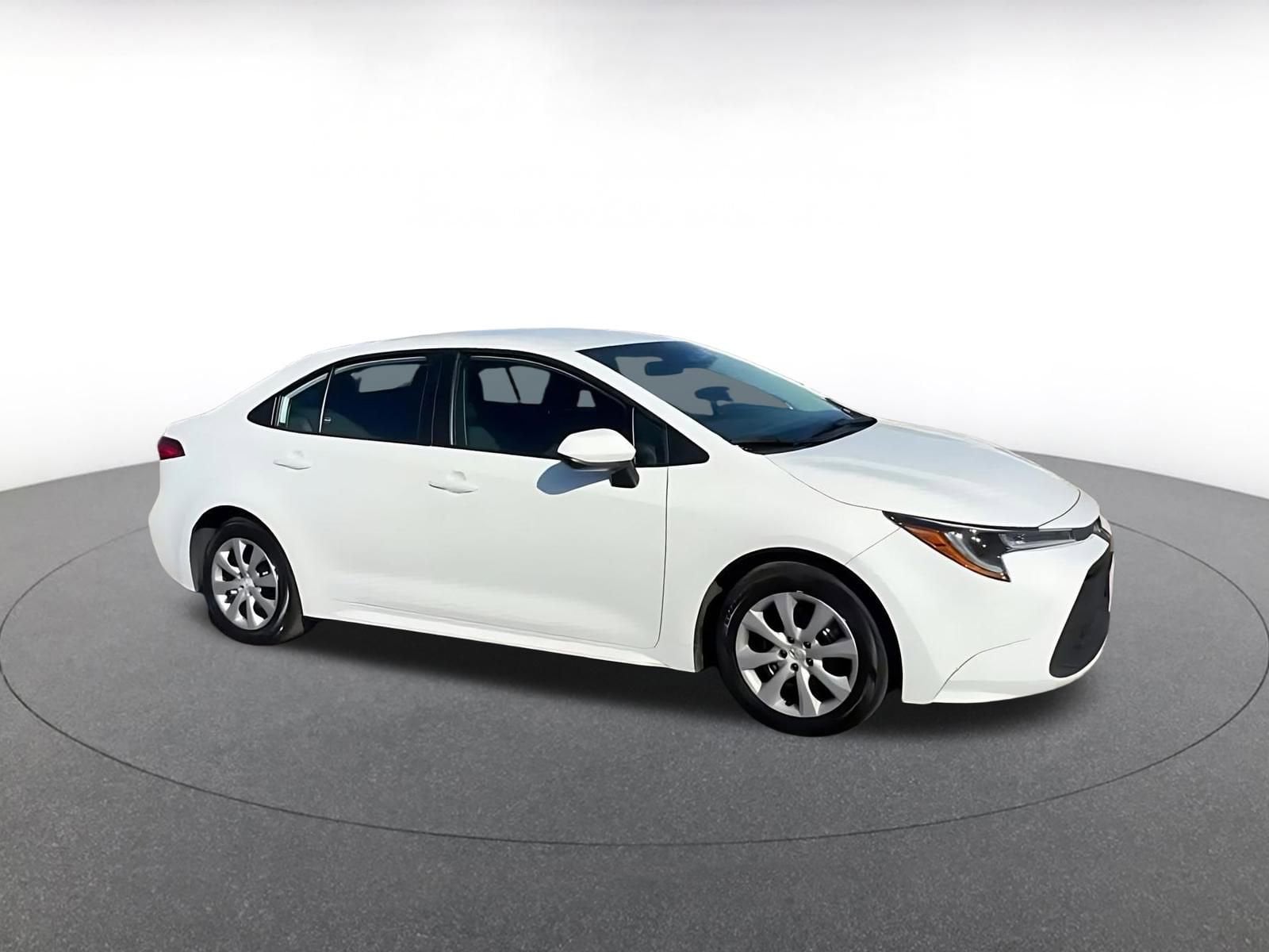 Thumbnail: 2025 Toyota Corolla - 2