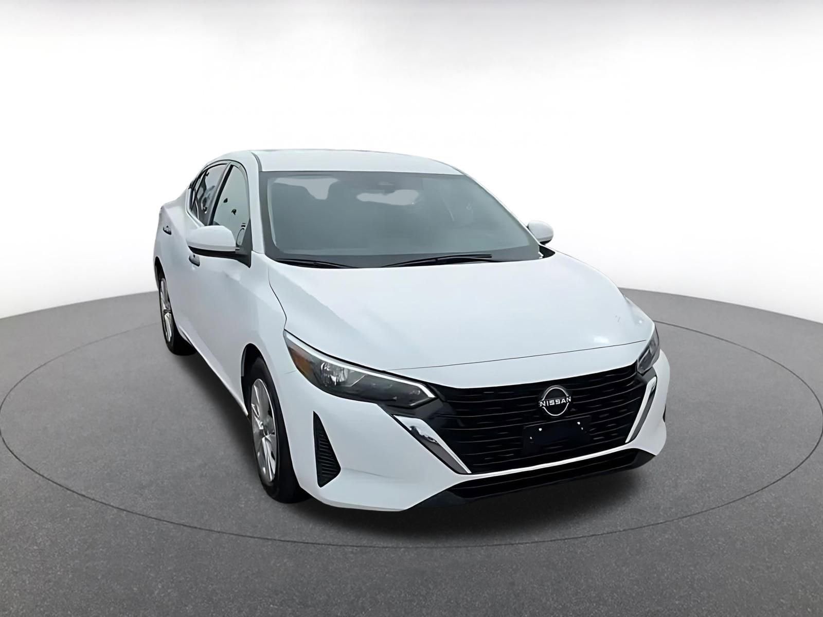 Thumbnail: 2025 Nissan Sentra - 3