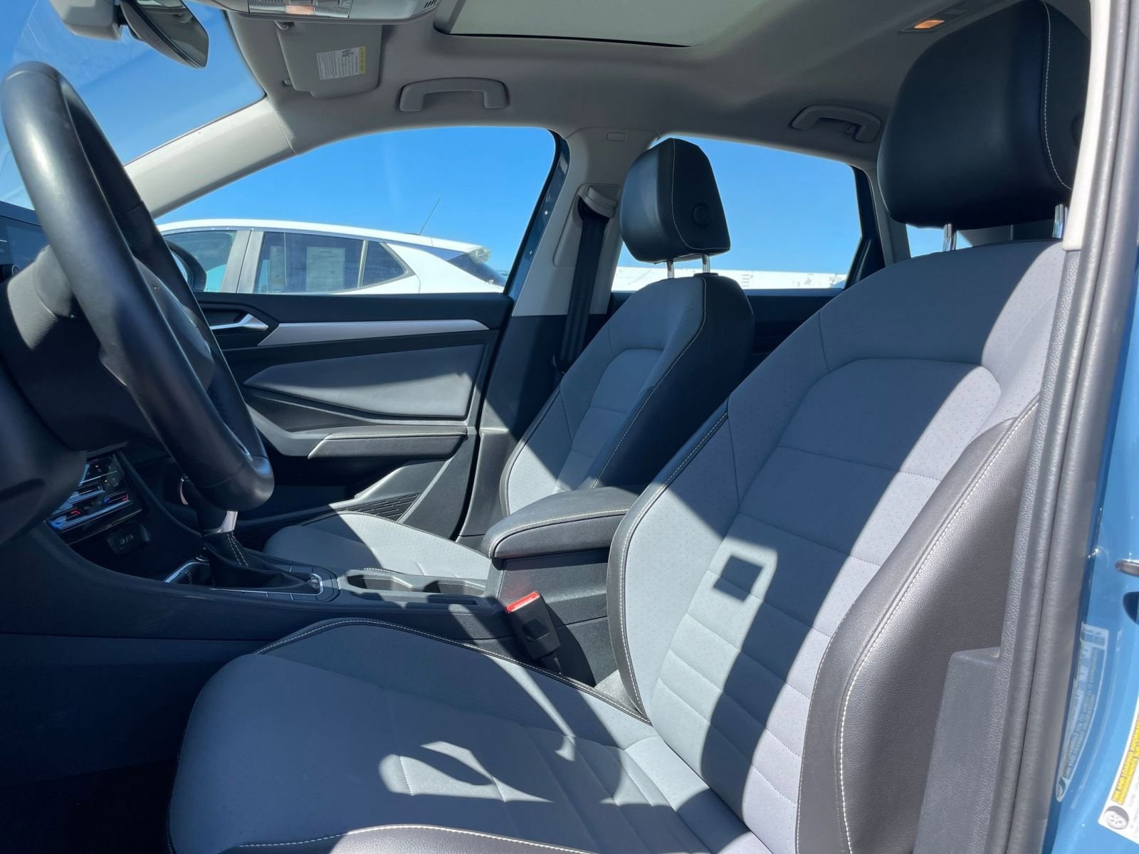 Thumbnail: 2025 Volkswagen Jetta - 25