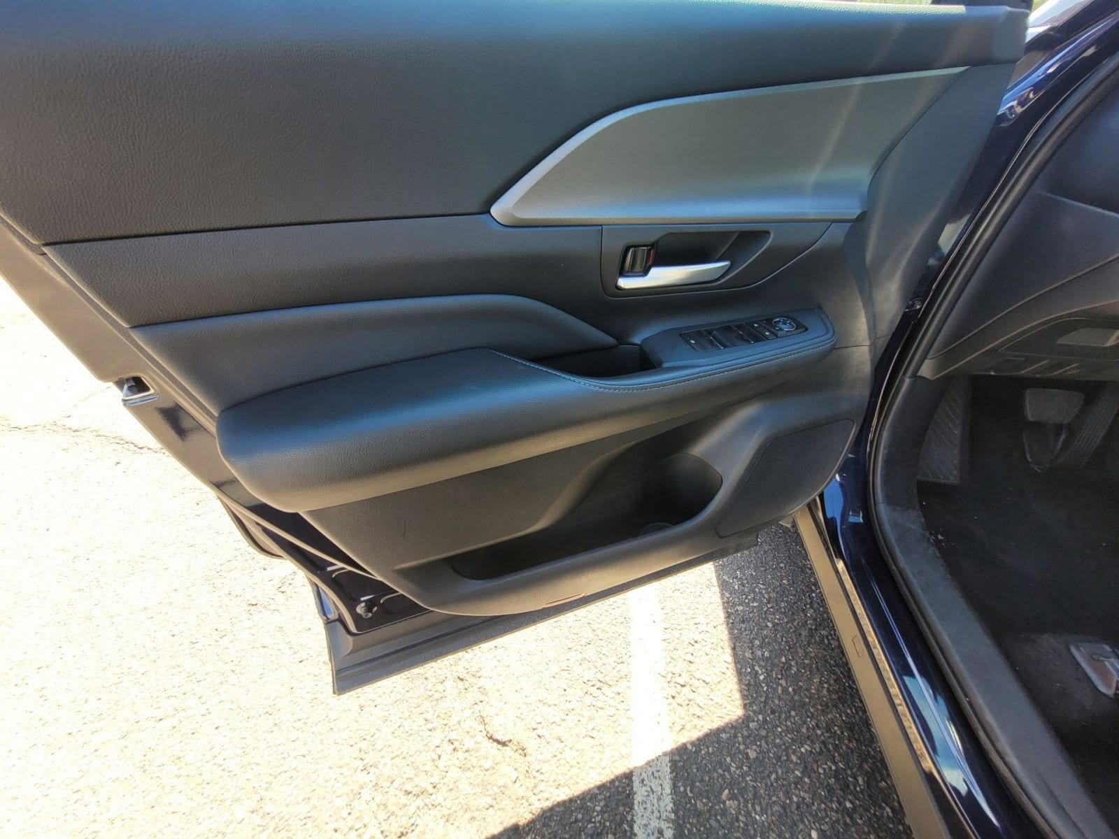 Thumbnail: 2025 Toyota Grand Highlander - 9