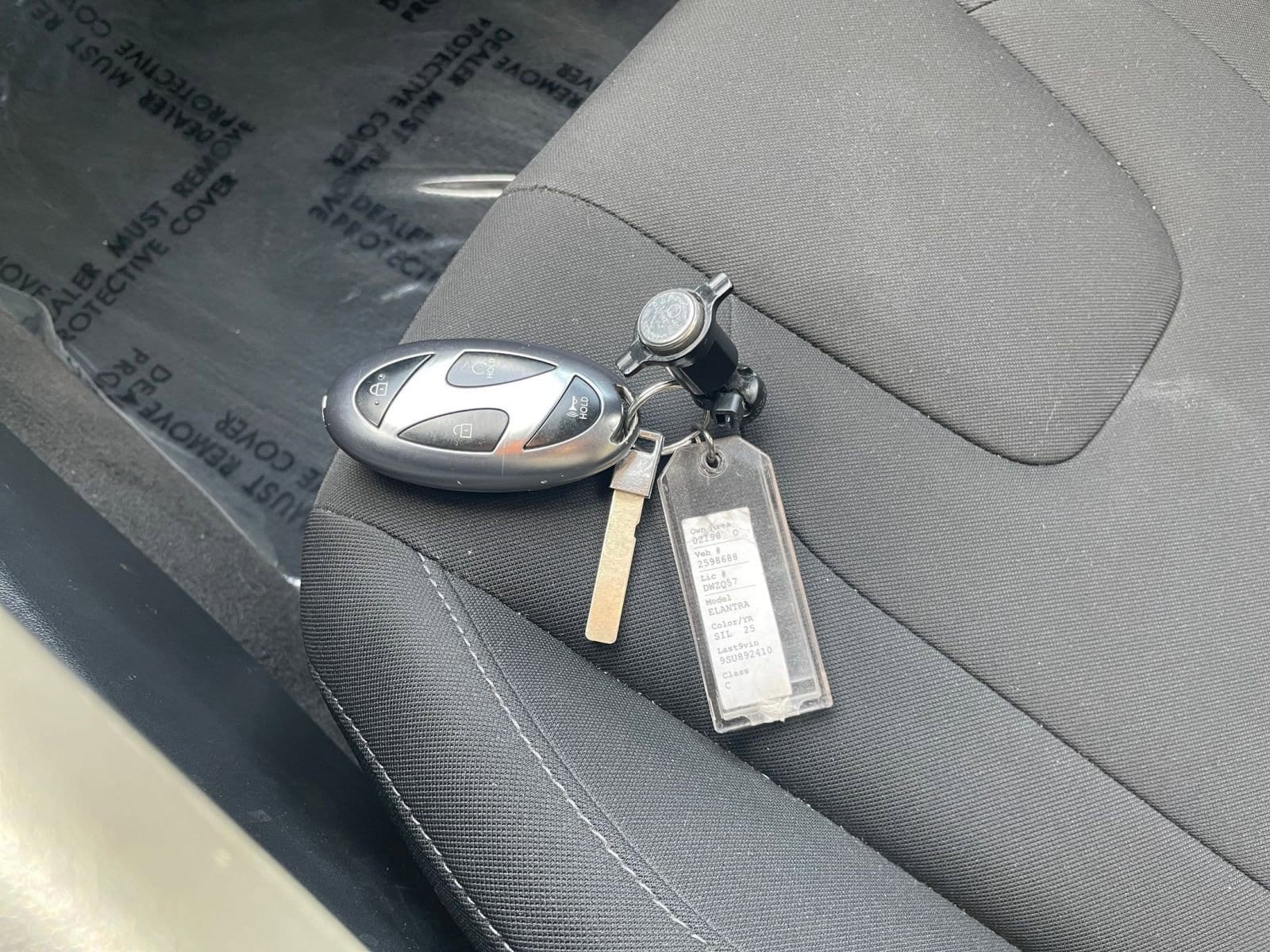 Thumbnail: 2025 Hyundai Elantra - 22