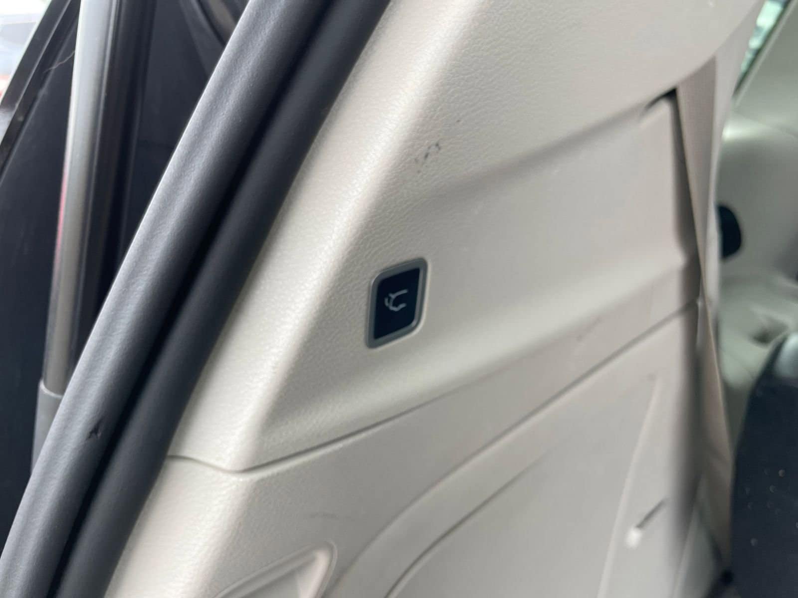 Thumbnail: 2023 Chrysler Pacifica - 23