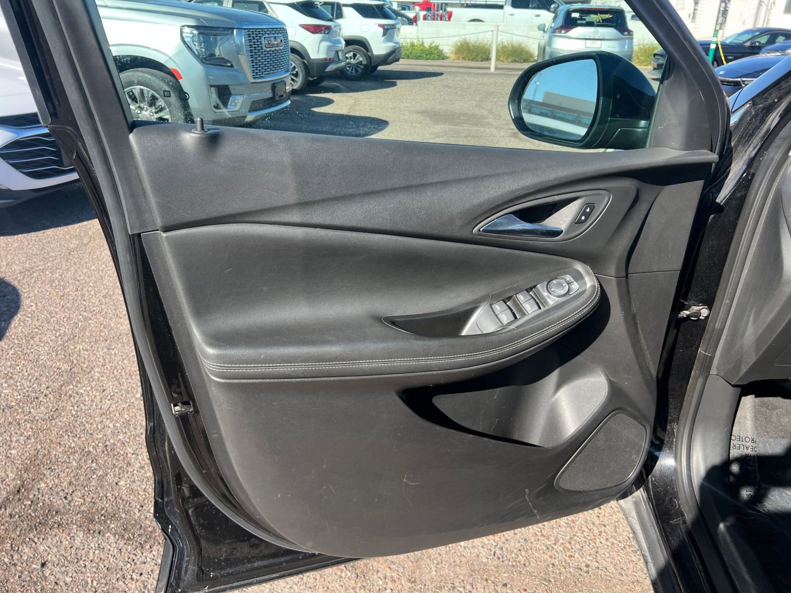 Thumbnail: 2025 Buick Encore GX - 18