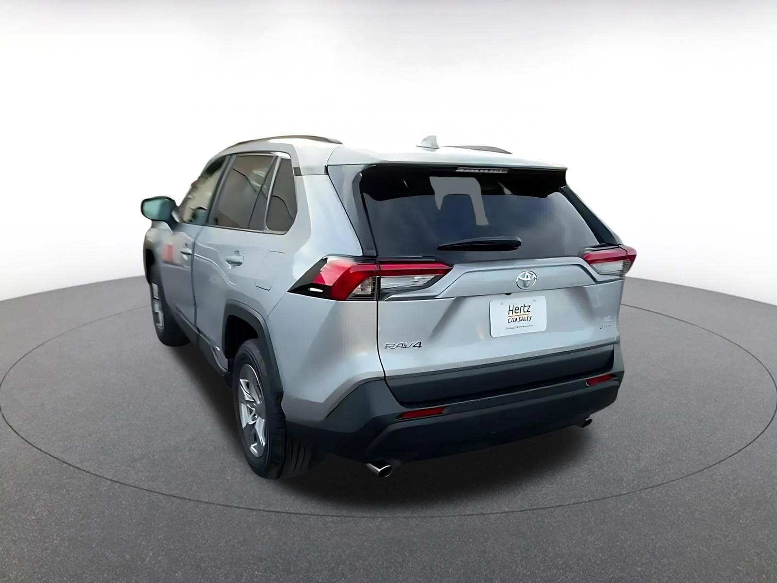 Thumbnail: 2025 Toyota RAV4 - 12