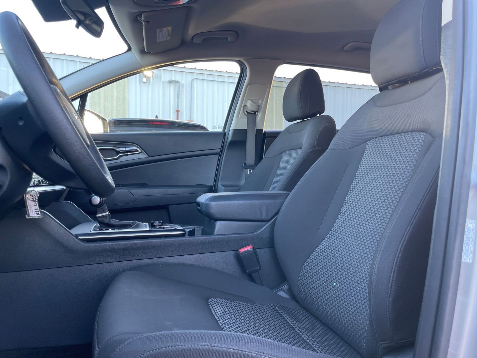 Thumbnail: 2025 Kia Sportage - 25