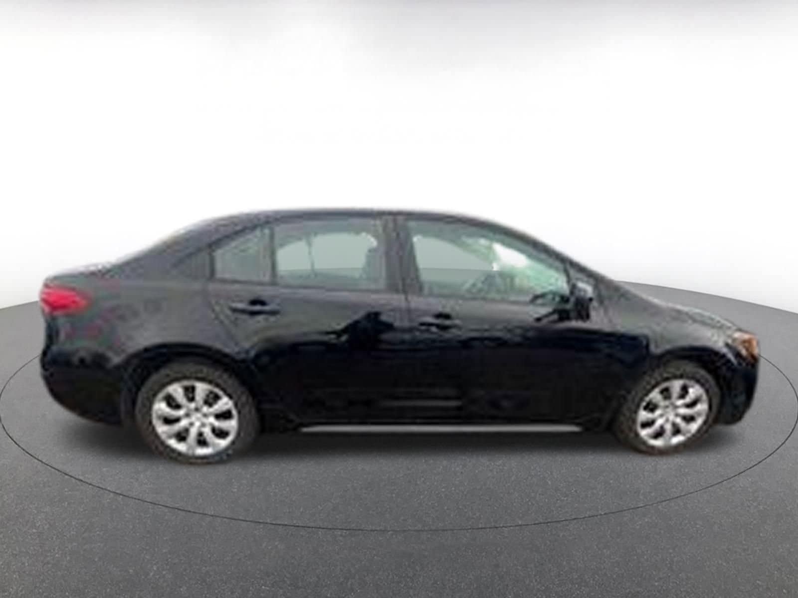 Thumbnail: 2025 Toyota Corolla - 10