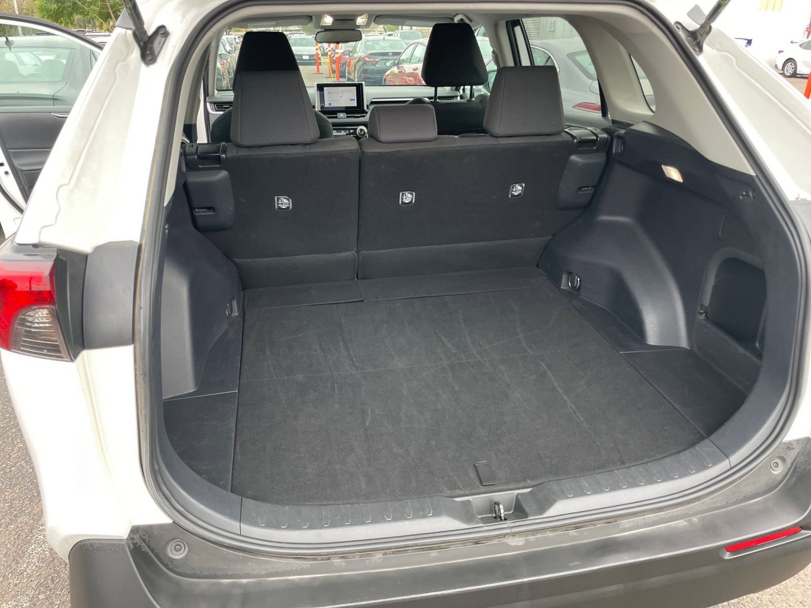 Thumbnail: 2025 Toyota RAV4 - 30