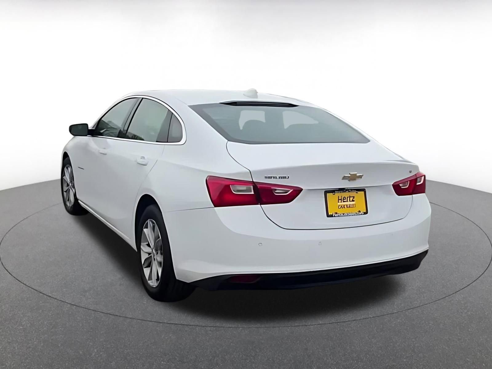 Thumbnail: 2023 Chevrolet Malibu - 11