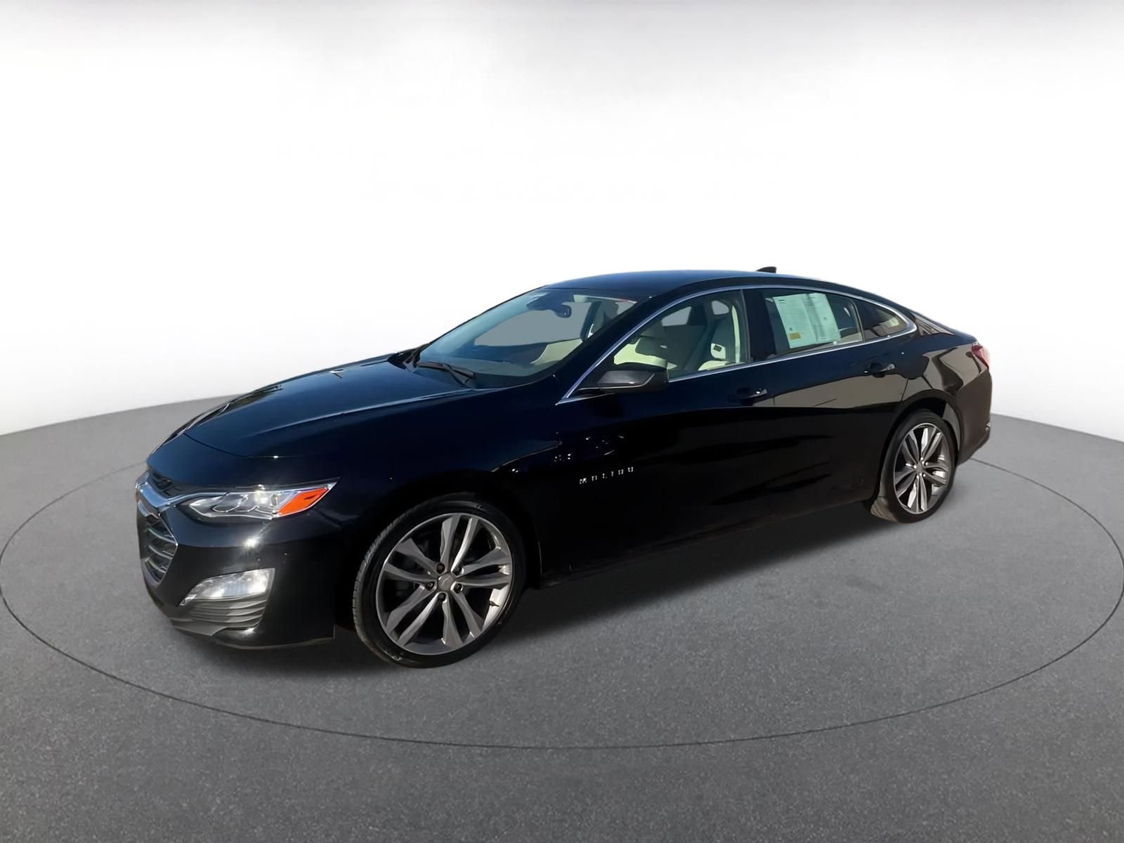 Thumbnail: 2024 Chevrolet Malibu - 9