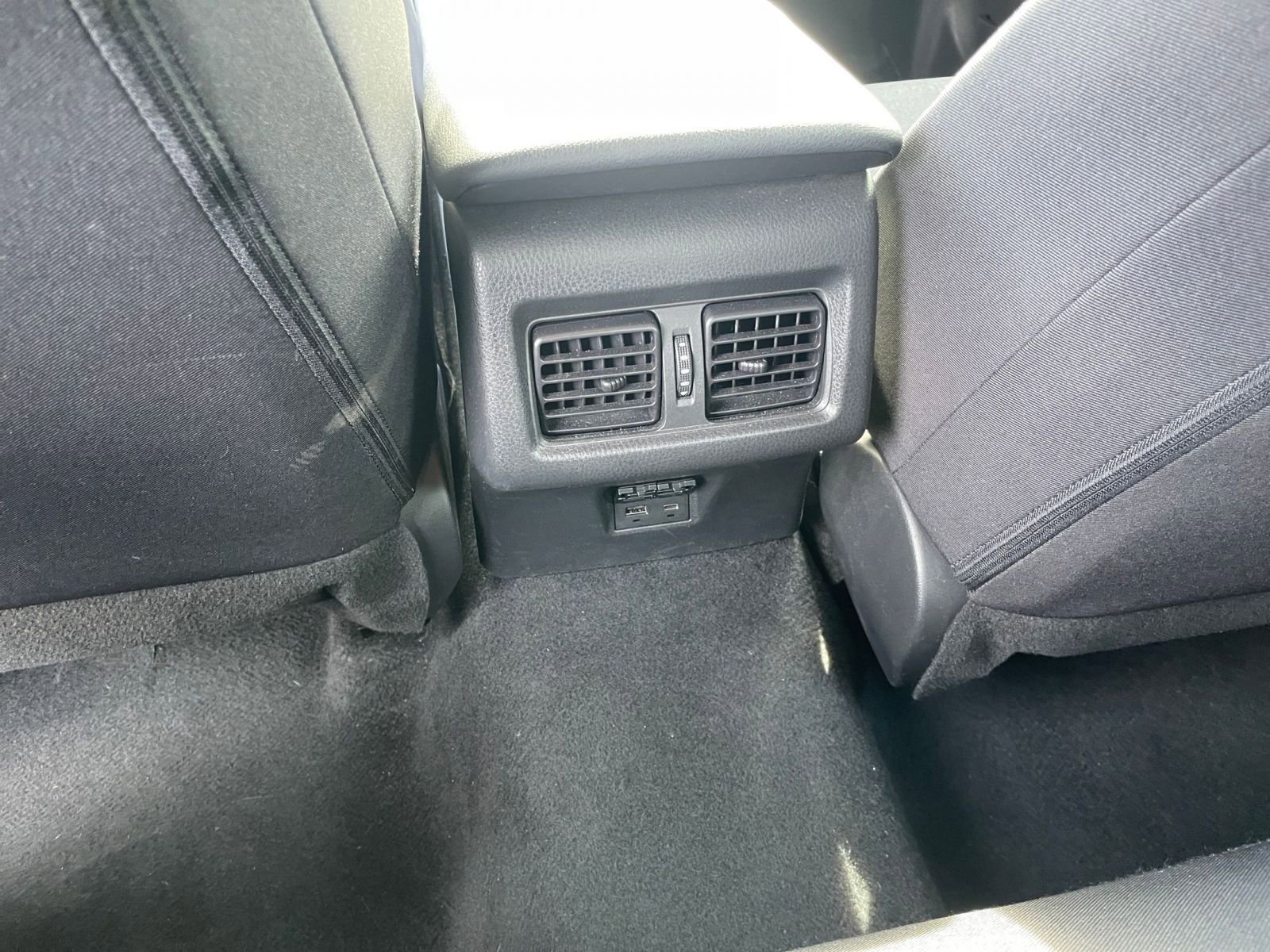 Thumbnail: 2025 Toyota Camry - 23