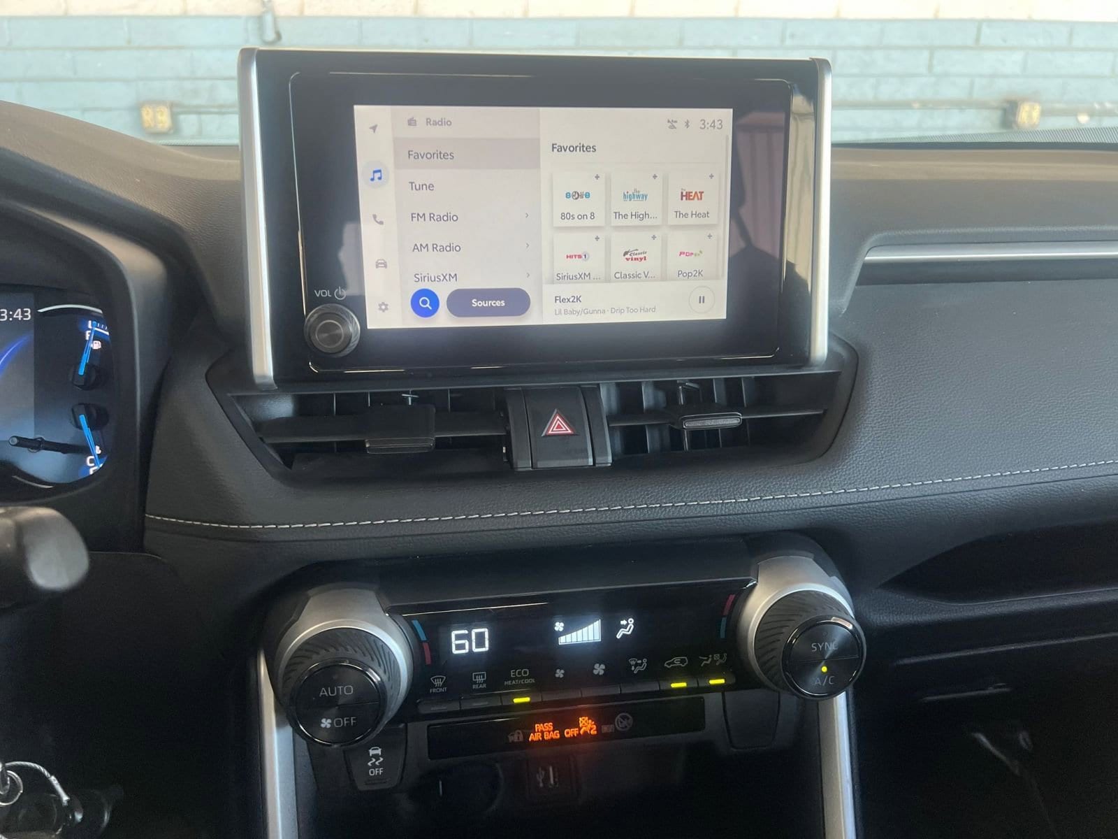 Thumbnail: 2025 Toyota RAV4 - 18