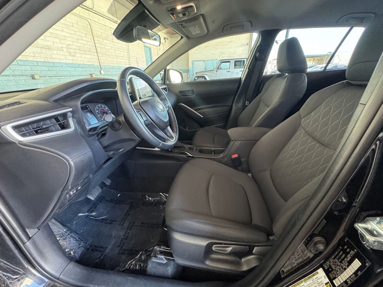 Thumbnail: 2025 Toyota Corolla Cross - 24