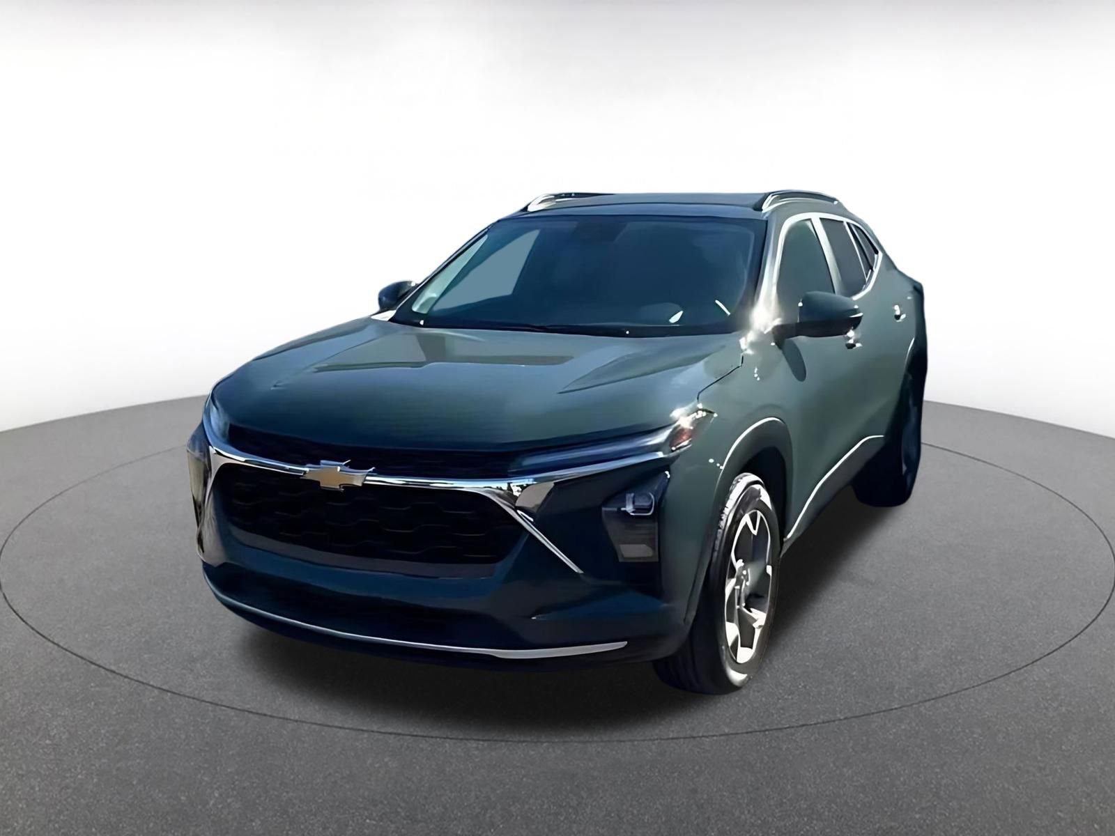 Thumbnail: 2025 Chevrolet Trax - 8