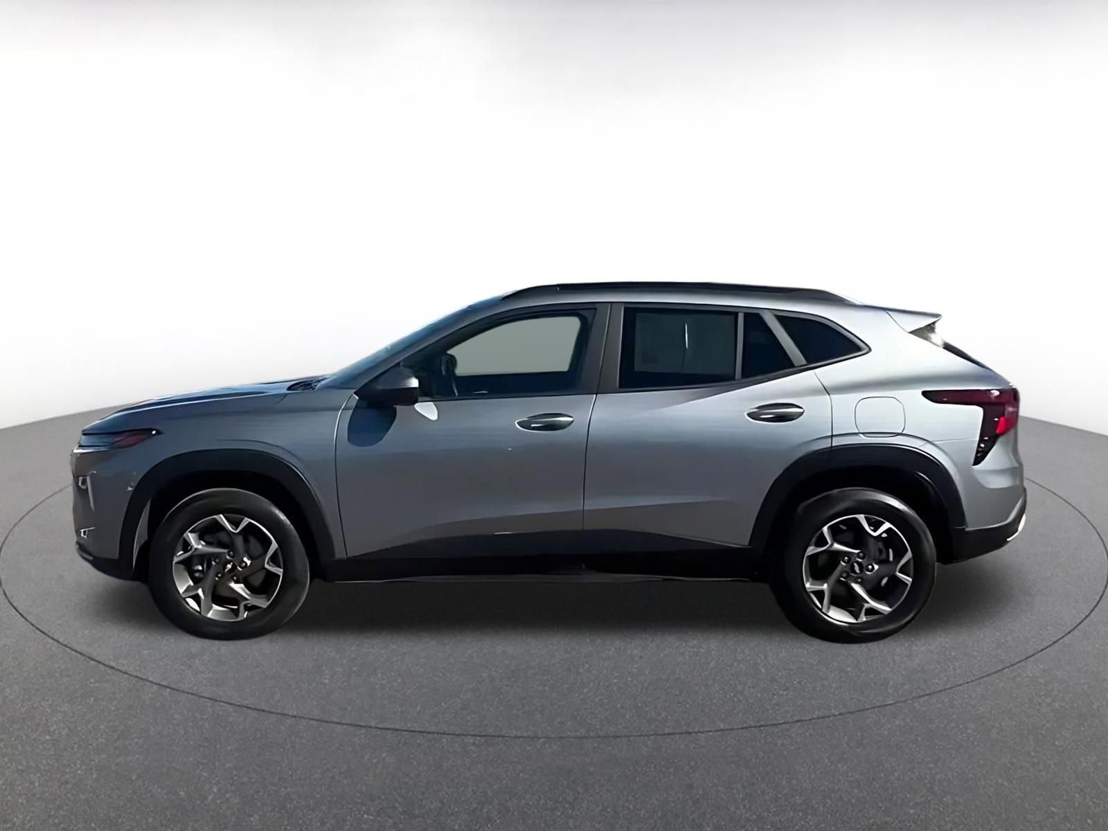 Thumbnail: 2025 Chevrolet Trax - 9