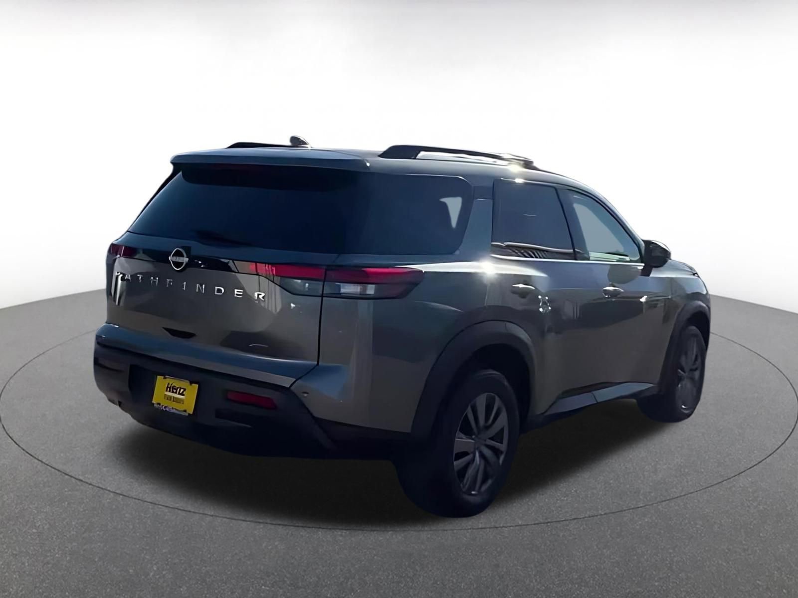 Thumbnail: 2025 Nissan Pathfinder - 14