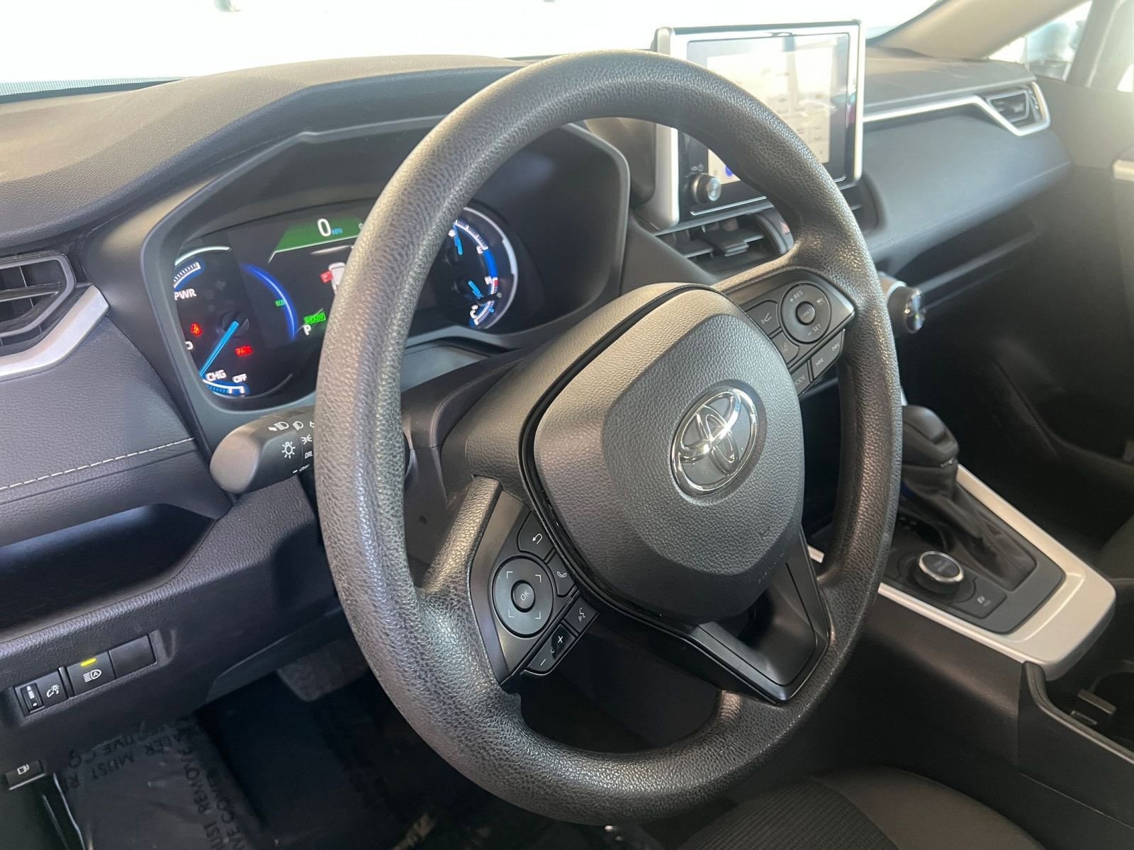 Thumbnail: 2025 Toyota RAV4 - 28