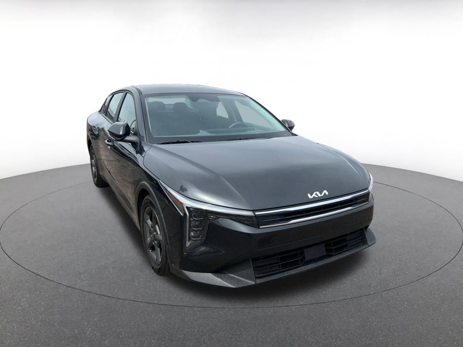 Thumbnail: 2025 Kia K4 - 1