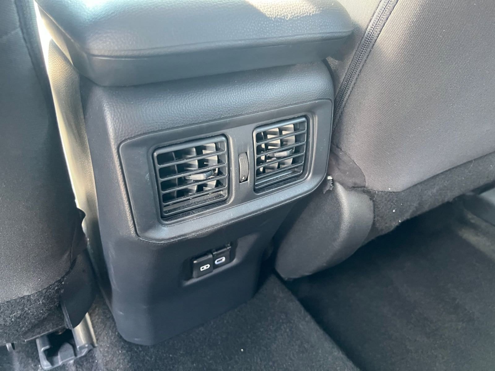 Thumbnail: 2025 Toyota RAV4 - 24