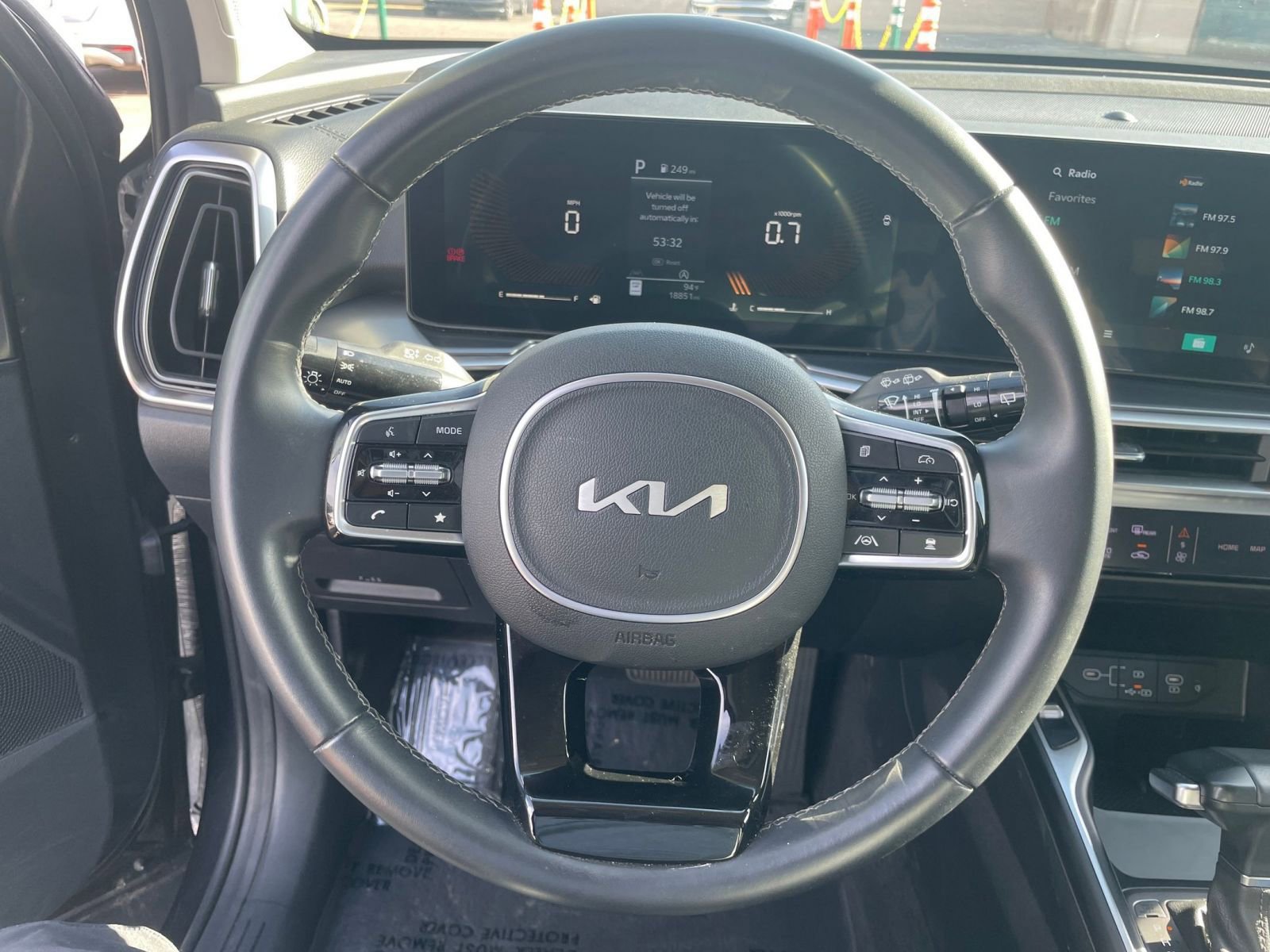 2024 Kia Sorento S 28