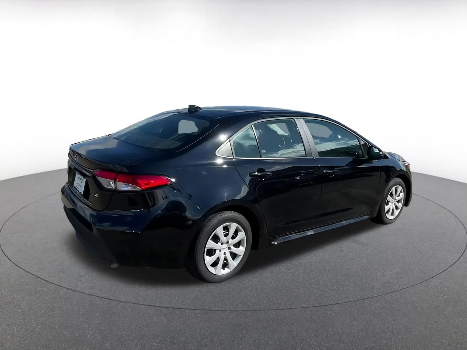 Thumbnail: 2025 Toyota Corolla - 15