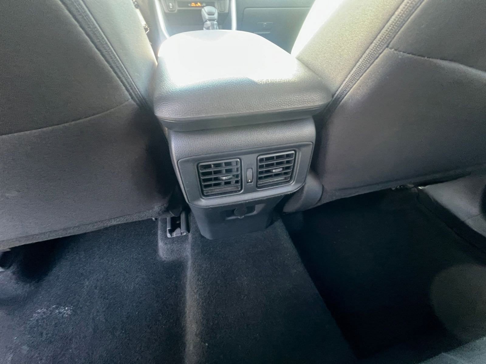 Thumbnail: 2025 Toyota RAV4 - 24