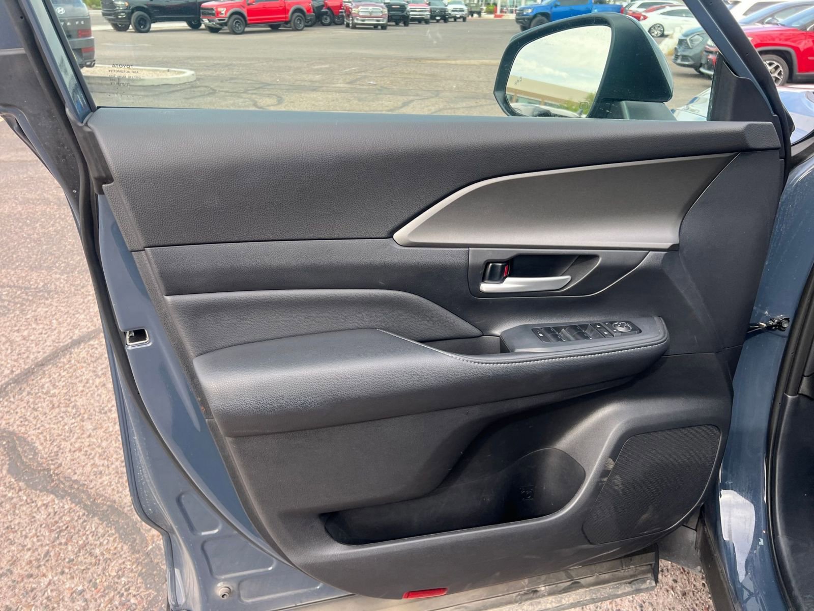 Thumbnail: 2025 Toyota Grand Highlander - 20