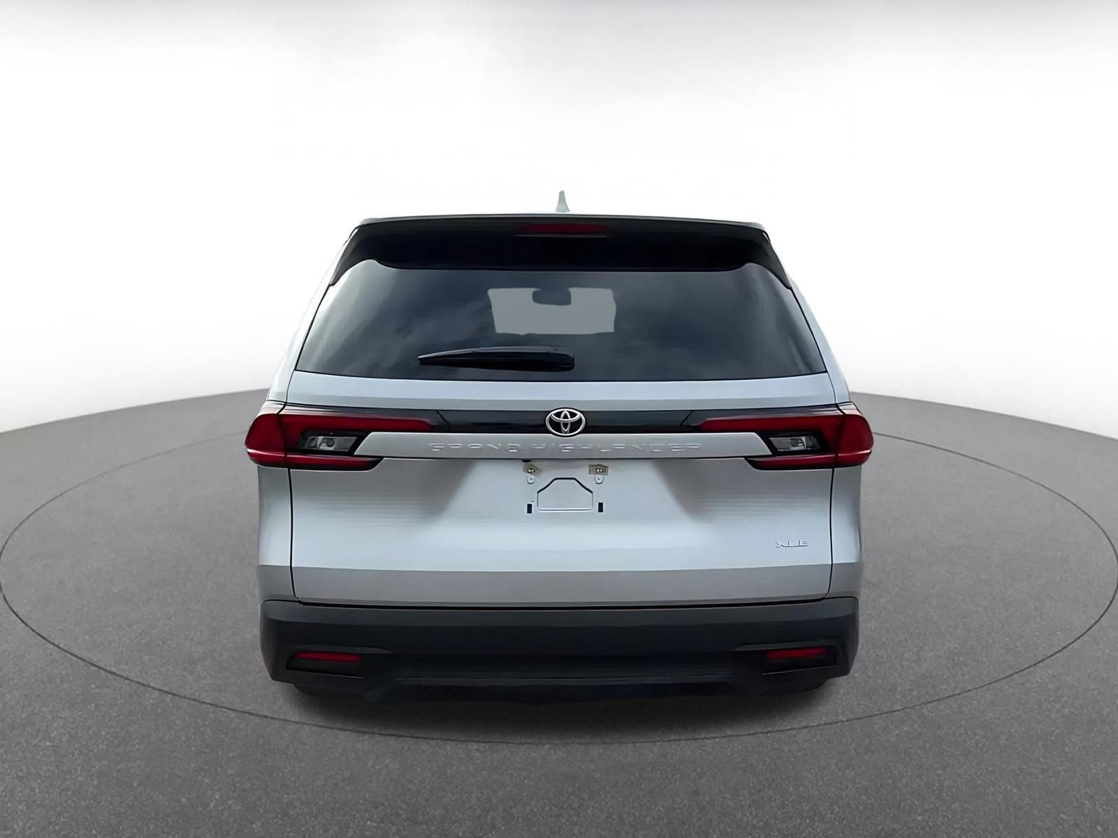 Thumbnail: 2025 Toyota Grand Highlander - 12