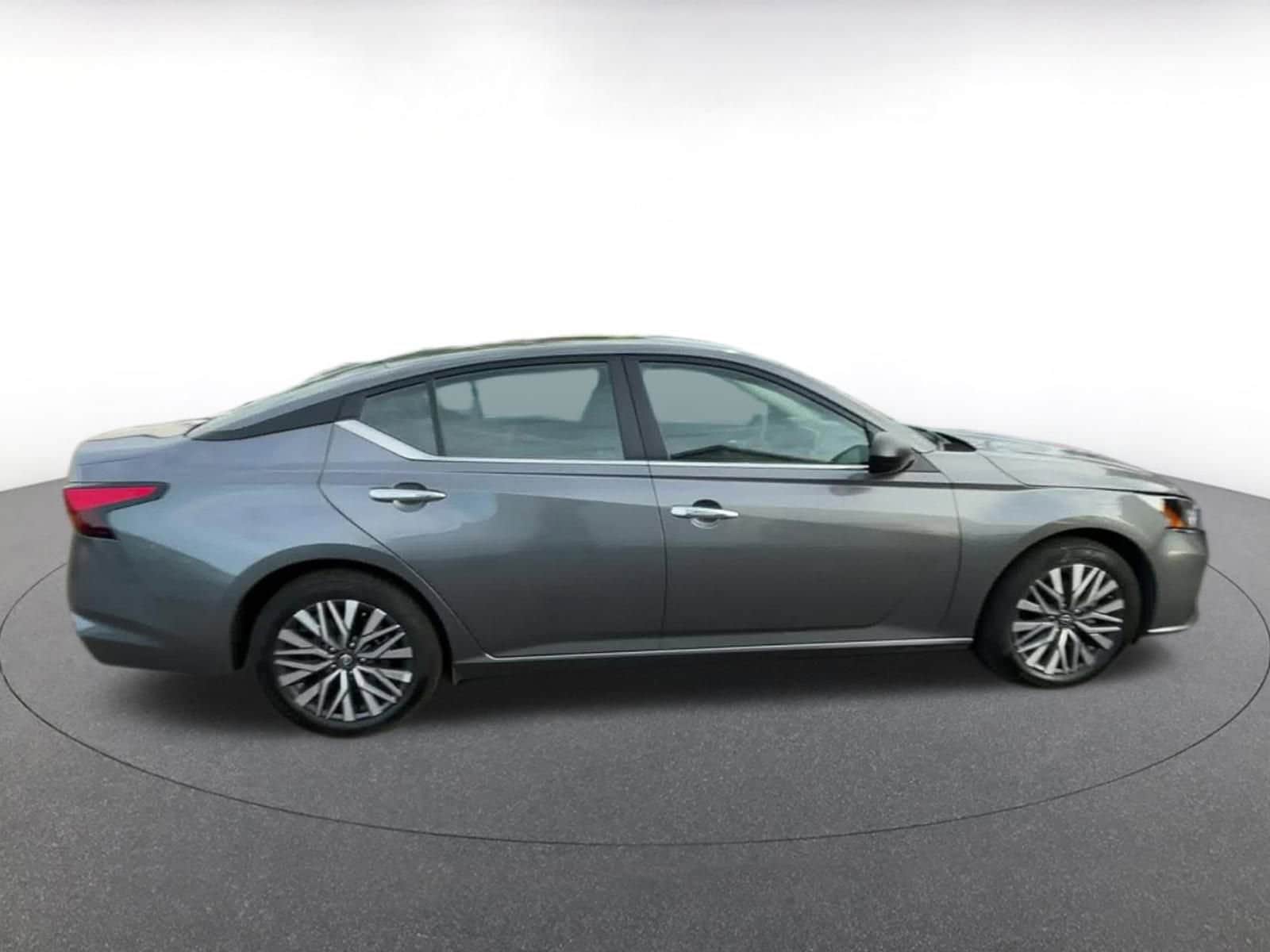 Thumbnail: 2025 Nissan Altima - 15