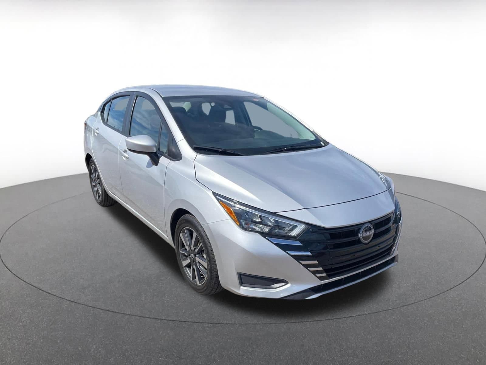 2025 Nissan Versa Sedan SV