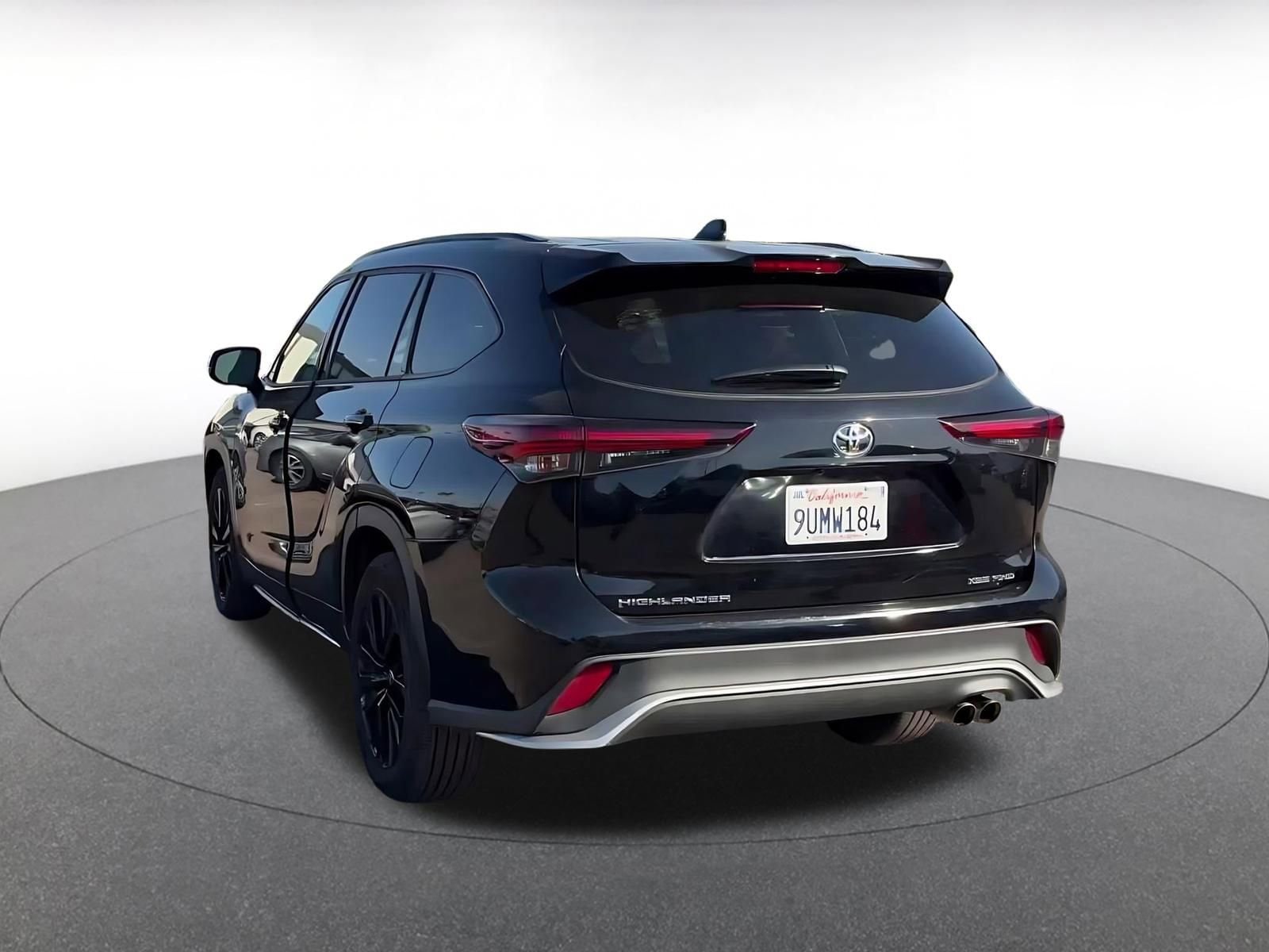 Thumbnail: 2025 Toyota Highlander - 14