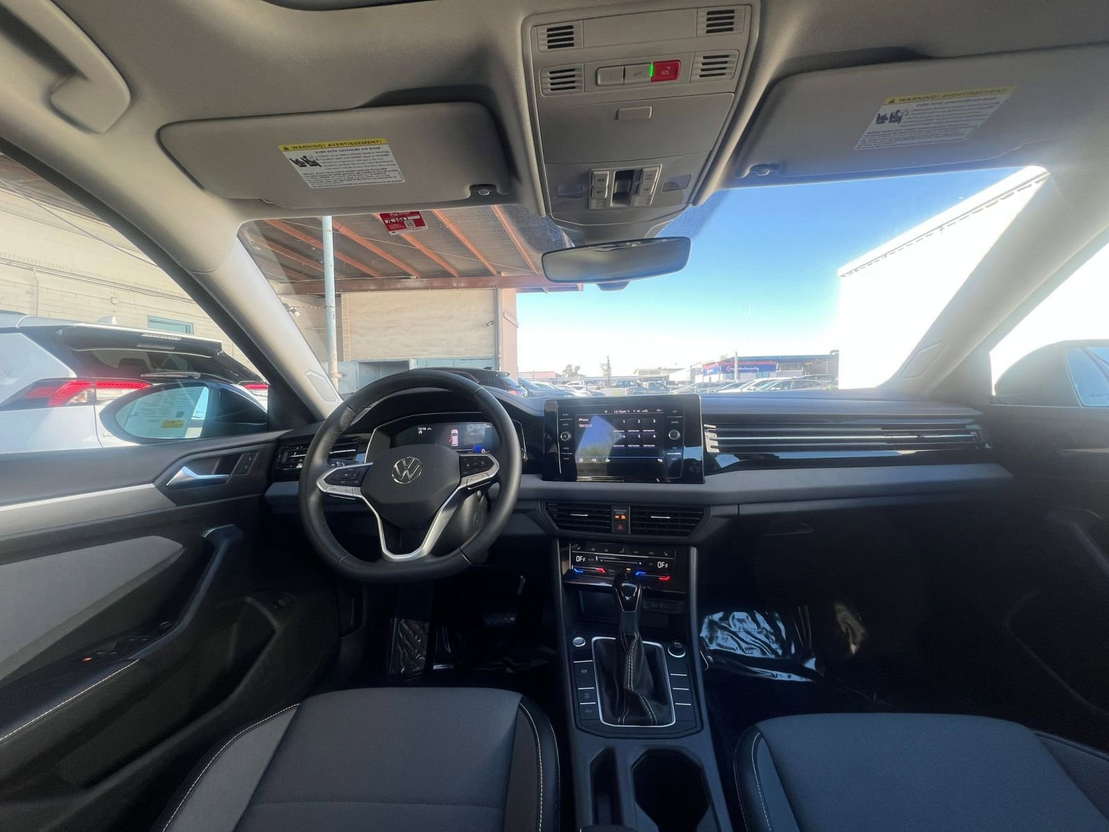 Thumbnail: 2025 Volkswagen Jetta - 33