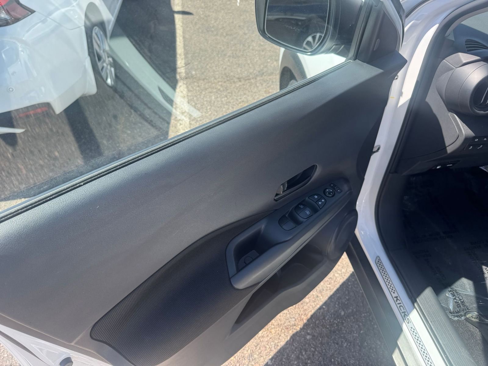 2024 Nissan Kicks S 20