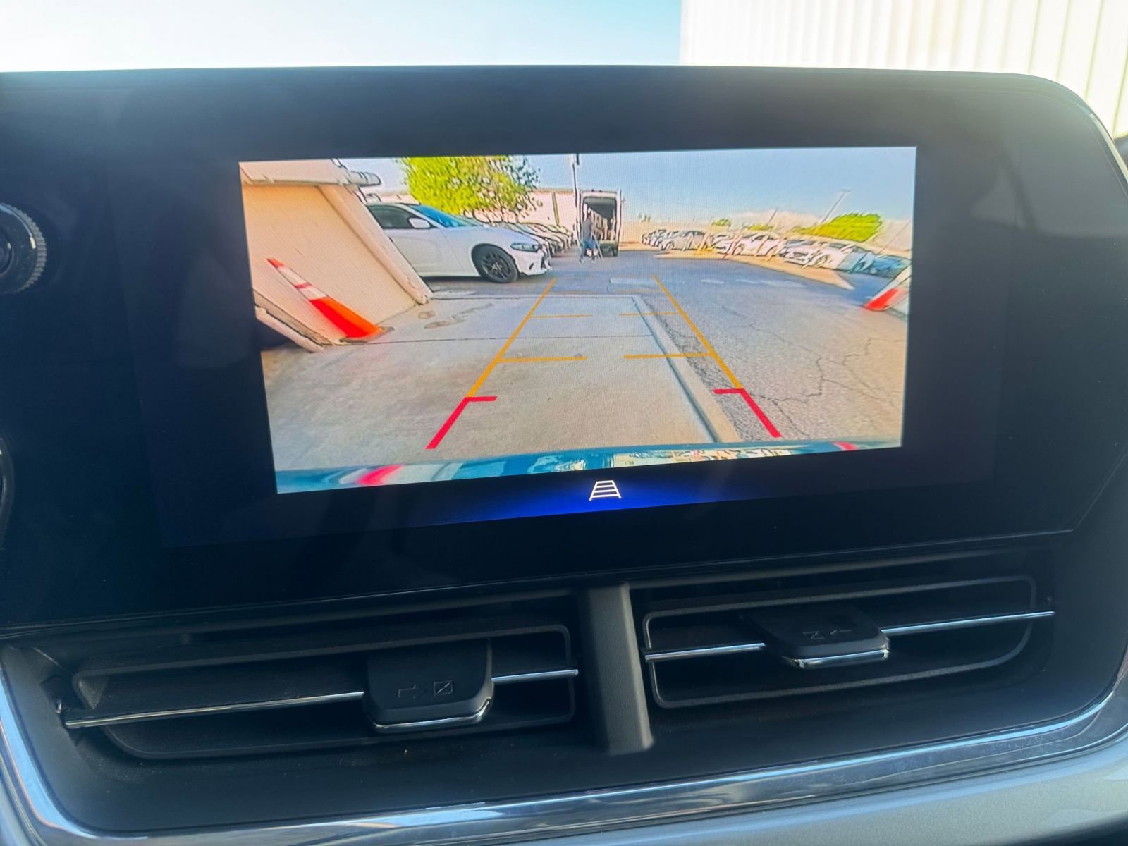 Thumbnail: 2025 Chevrolet Trax - 17