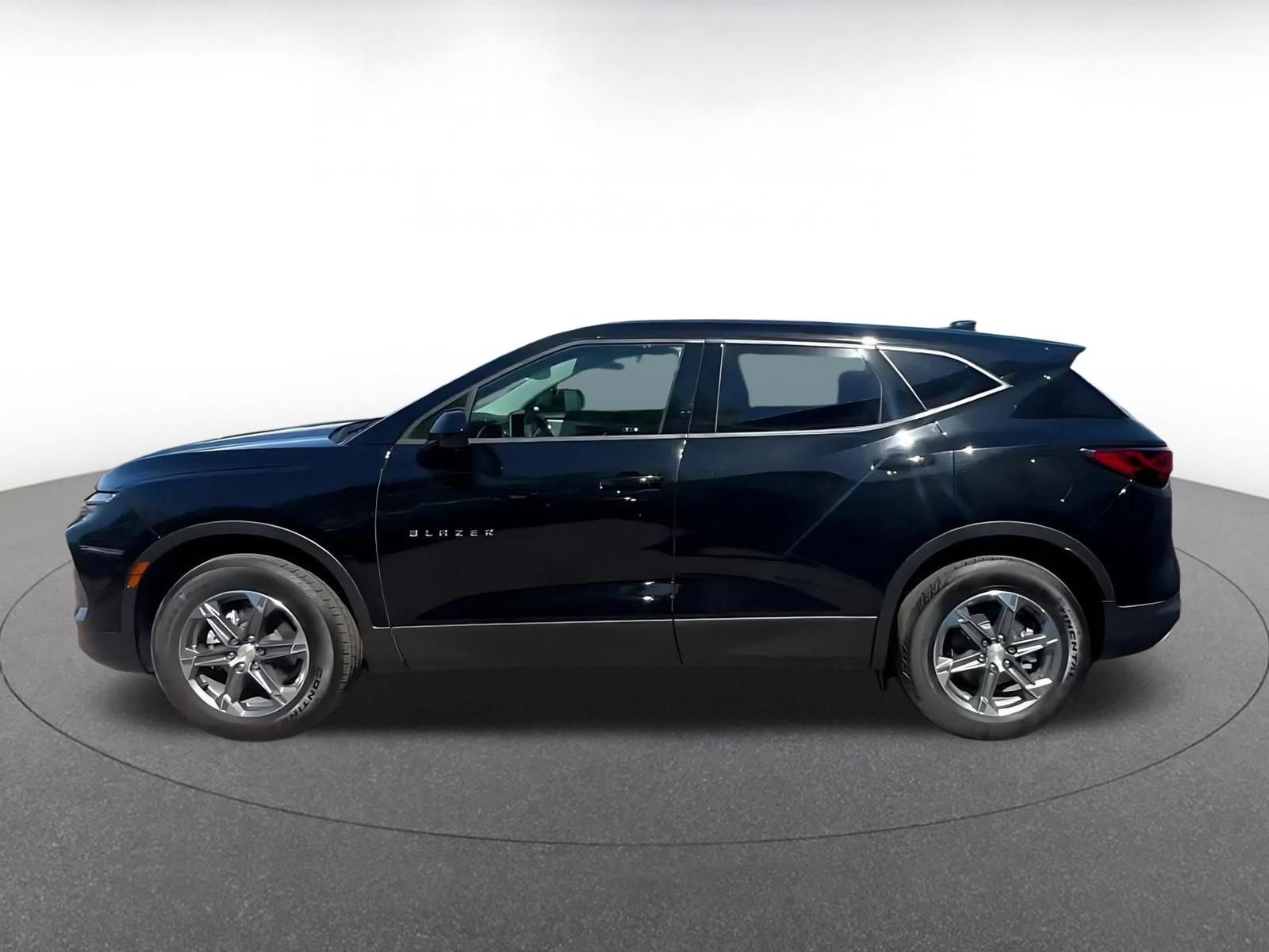 Thumbnail: 2025 Chevrolet Blazer - 9