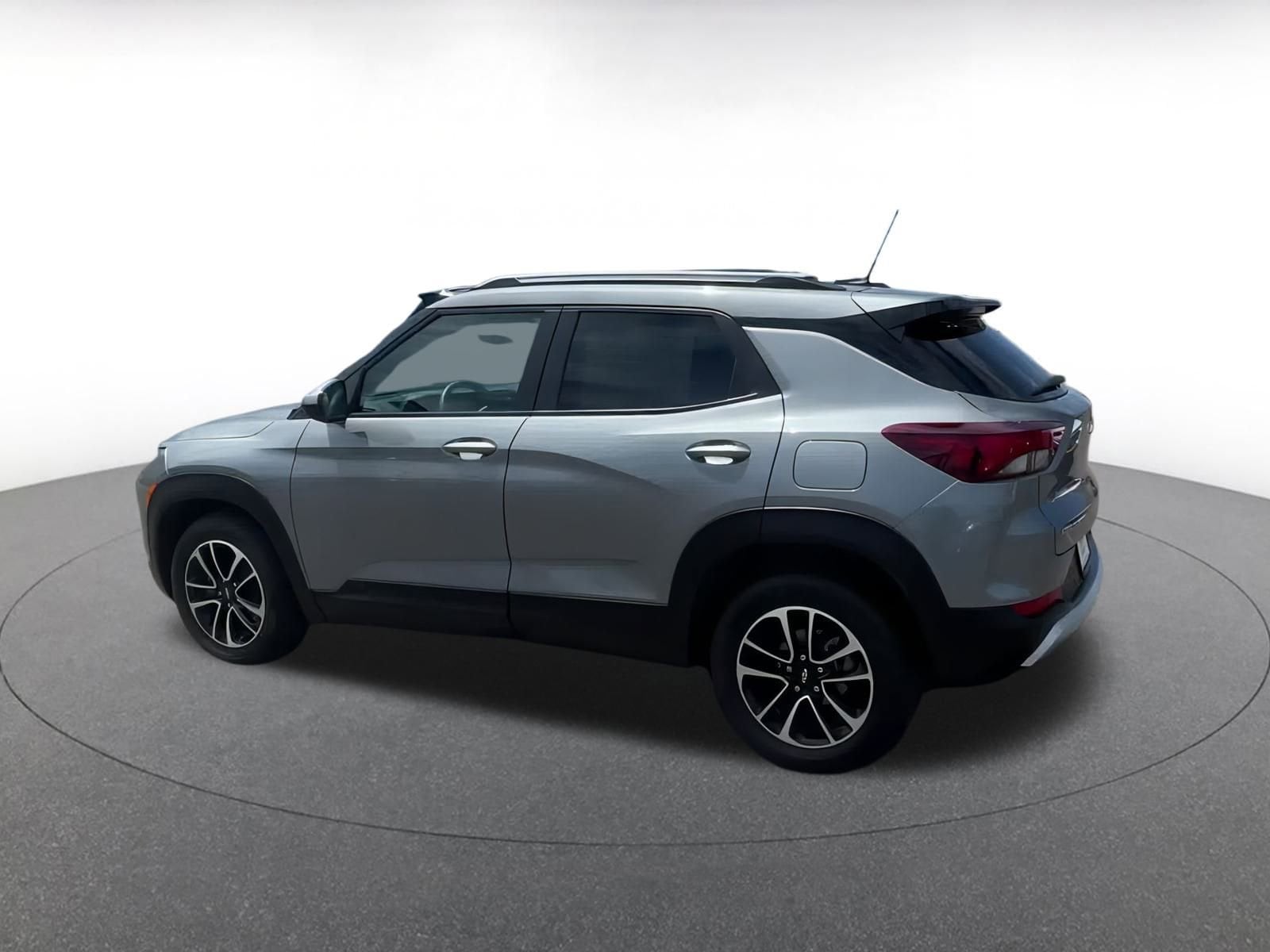 Thumbnail: 2024 Chevrolet TrailBlazer - 10
