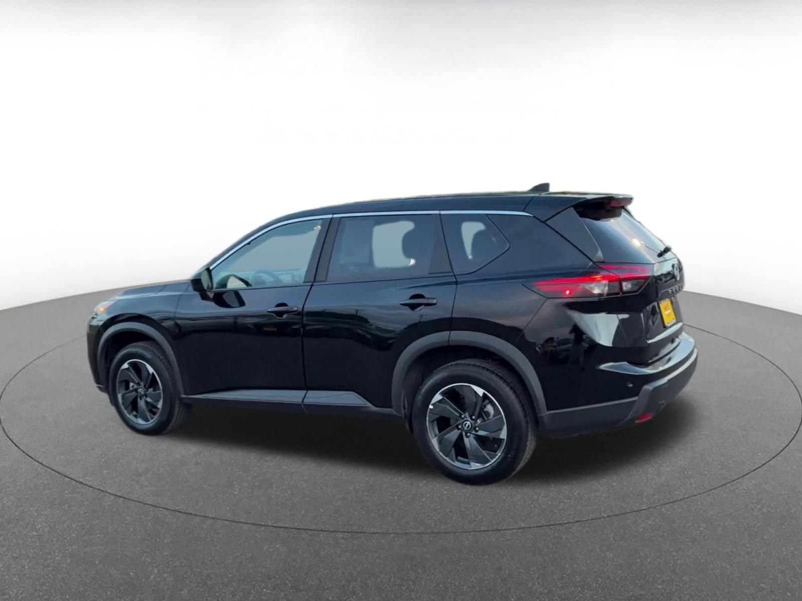 Thumbnail: 2025 Nissan Rogue - 10