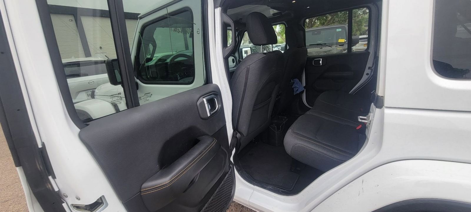 Thumbnail: 2025 Jeep Wrangler - 17