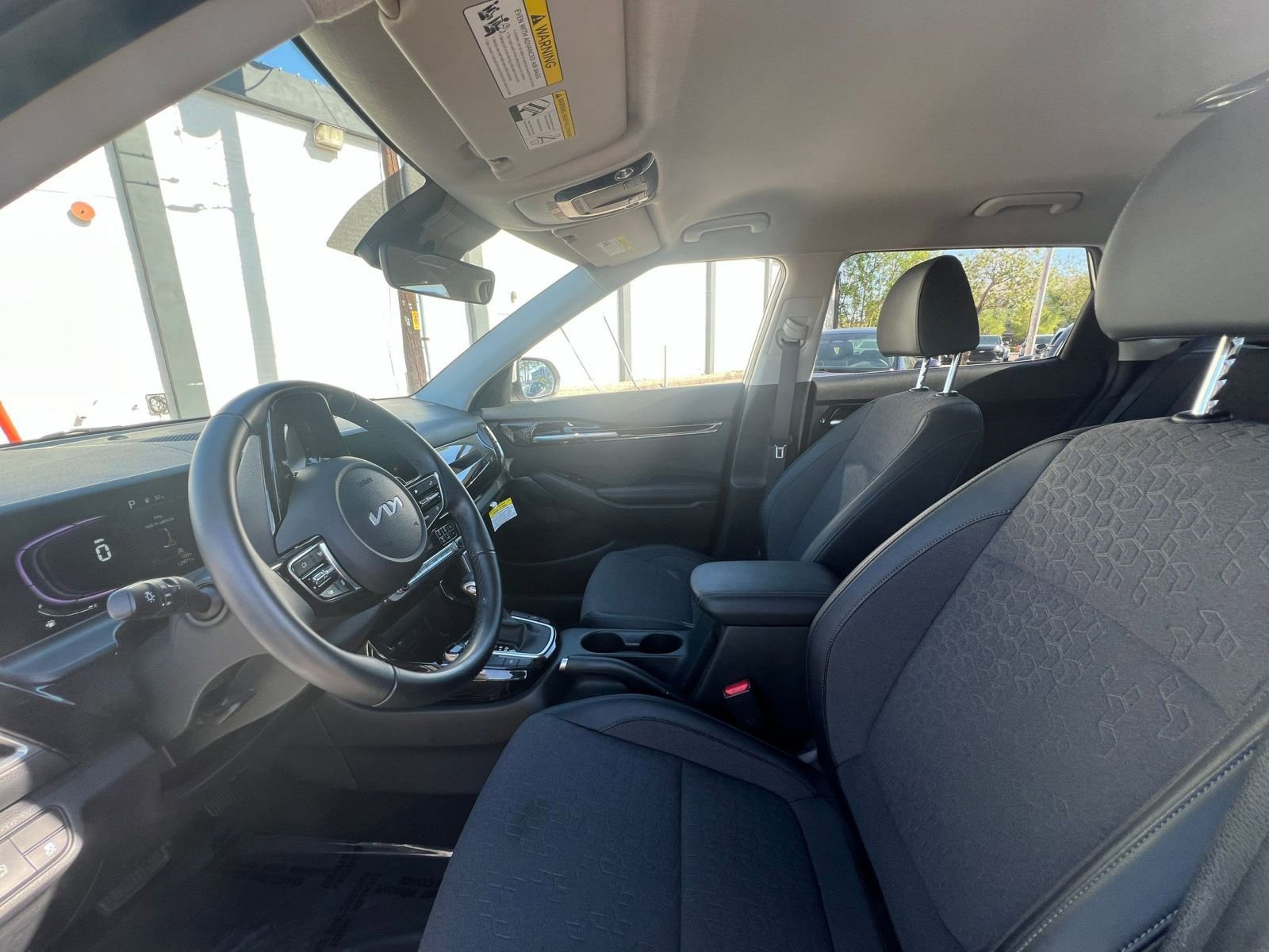 Thumbnail: 2025 Kia Seltos - 27