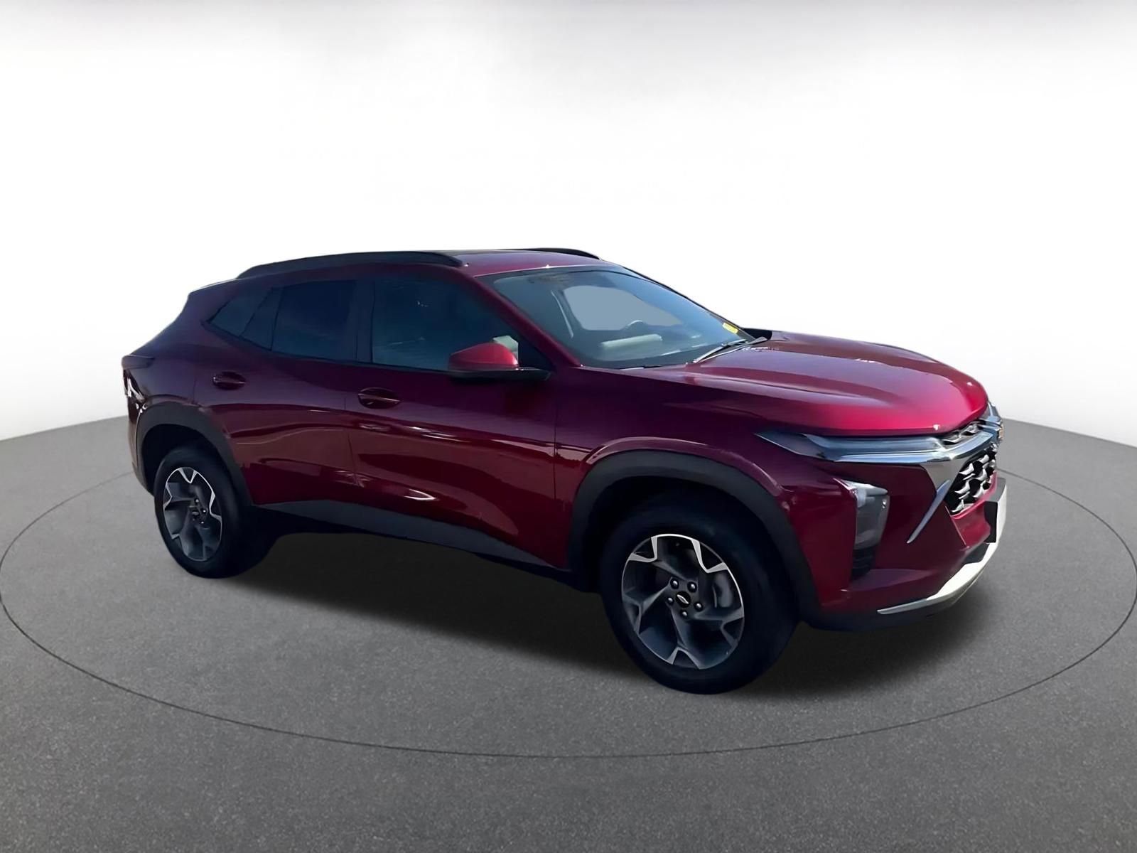 Thumbnail: 2025 Chevrolet Trax - 2