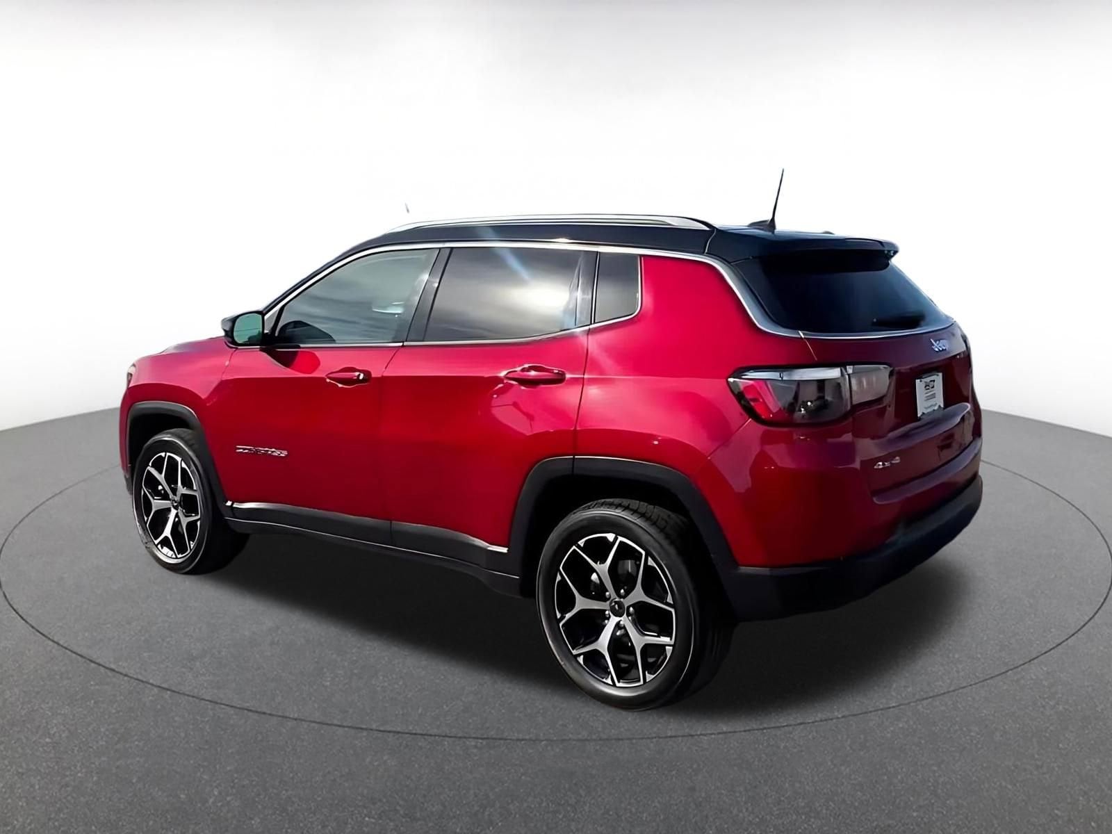 Thumbnail: 2025 Jeep Compass - 9