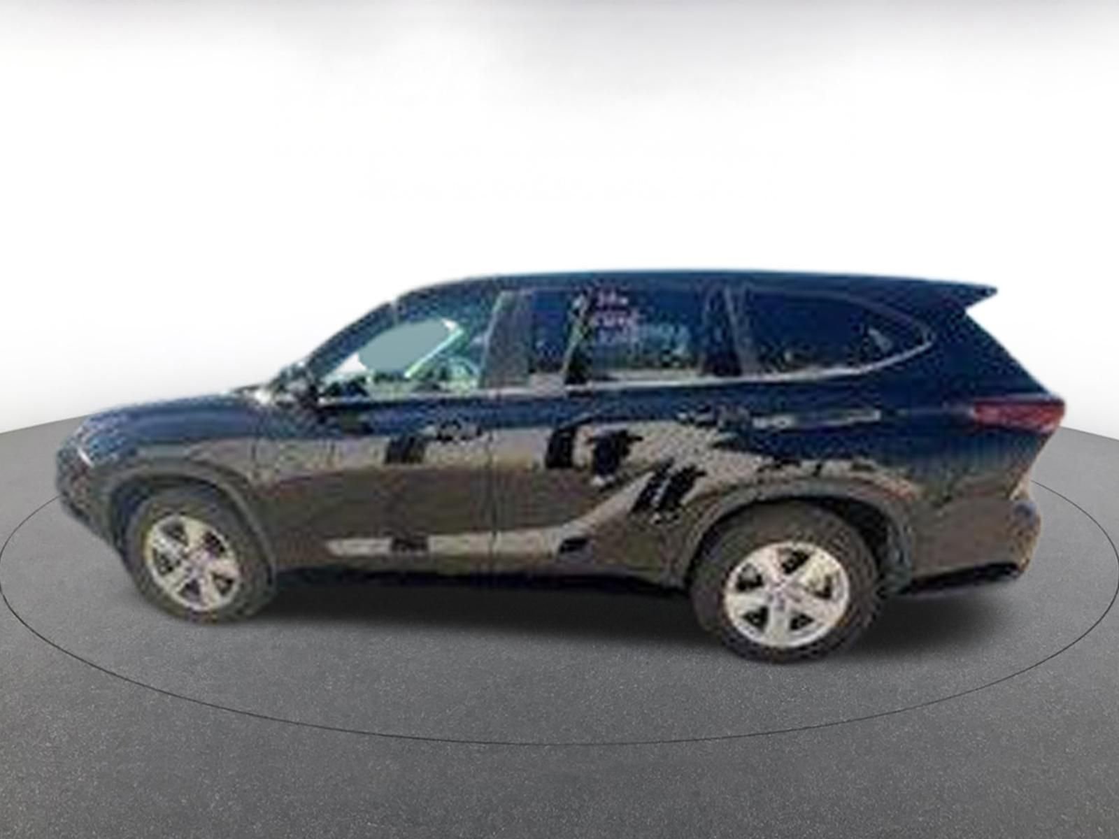 Thumbnail: 2025 Toyota Highlander - 4